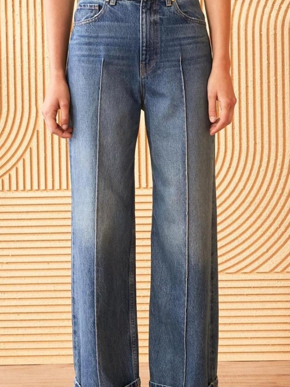 Ulla Johnson. The Genevieve High-Rise Wide-Leg Jeans. Dark Blue. Size 25.